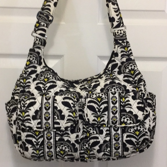 Vera Bradley Handbags - Vera Bradley large shoulder / crossbody, roomy!